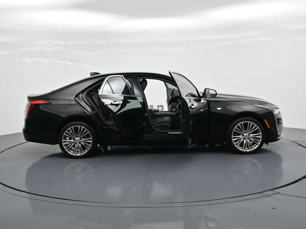 2021 Cadillac CT4 4dr Sdn Premium Luxury