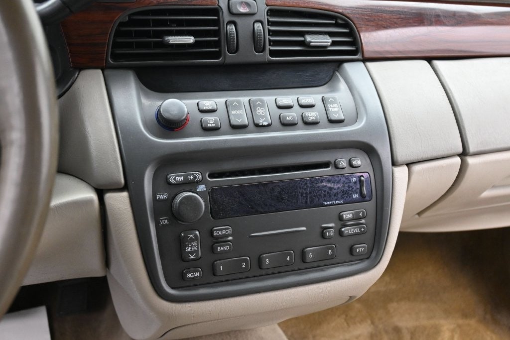 2005 Cadillac DeVille Base