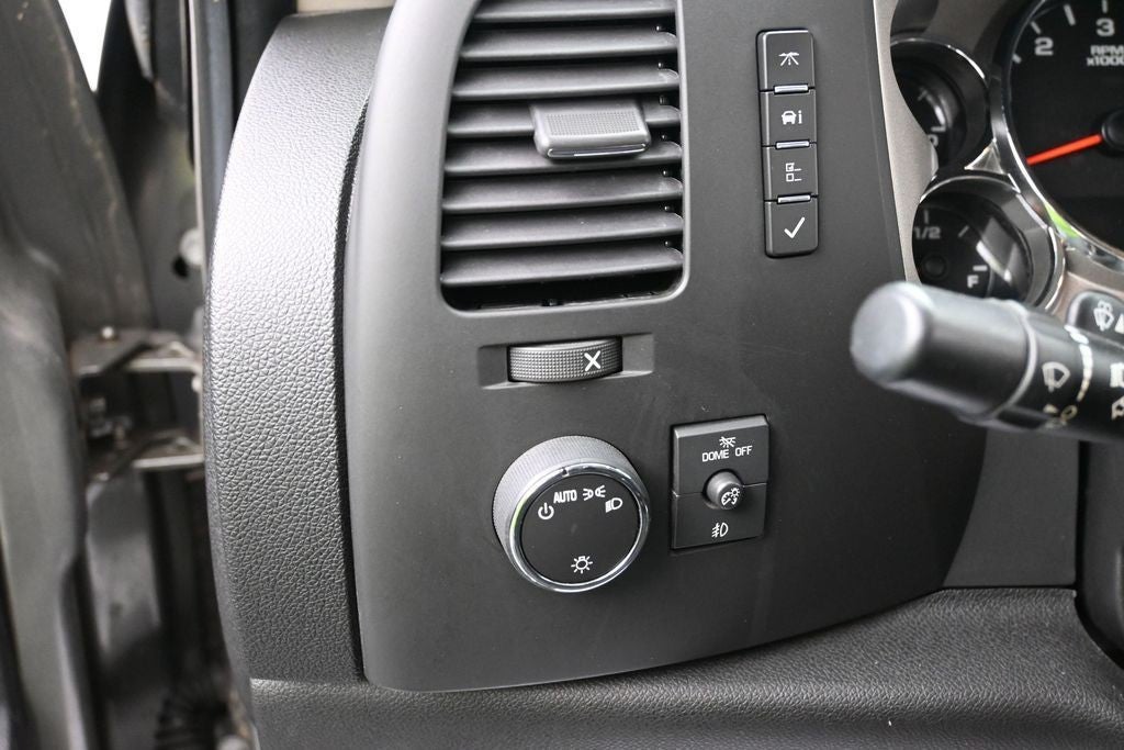2012 Chevrolet Silverado 1500 4WD Crew Cab 143.5" LT