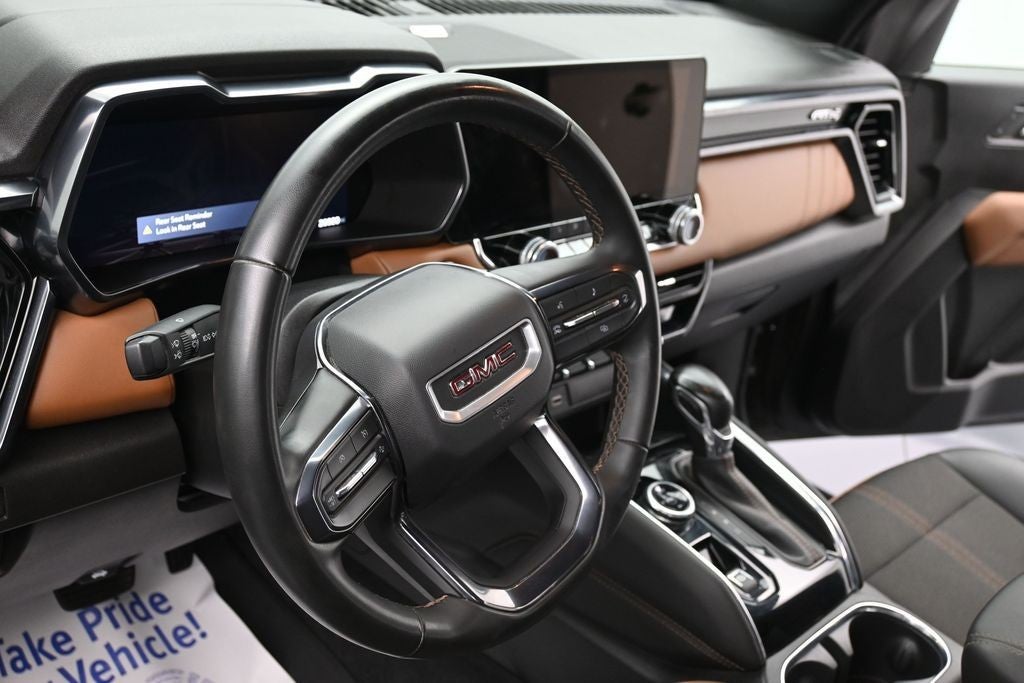 2024 GMC Canyon 4WD Crew Cab AT4