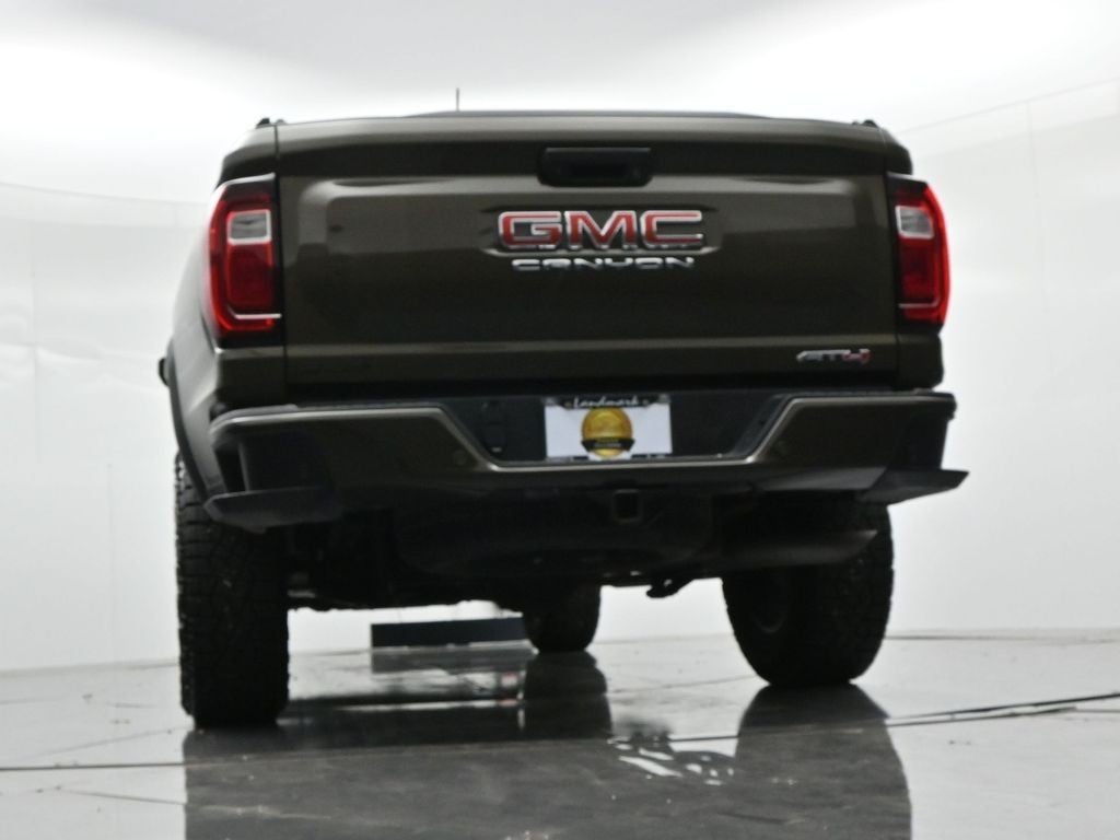 2024 GMC Canyon 4WD Crew Cab AT4