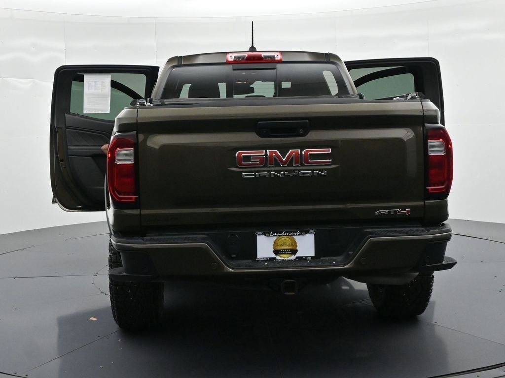 2024 GMC Canyon 4WD Crew Cab AT4