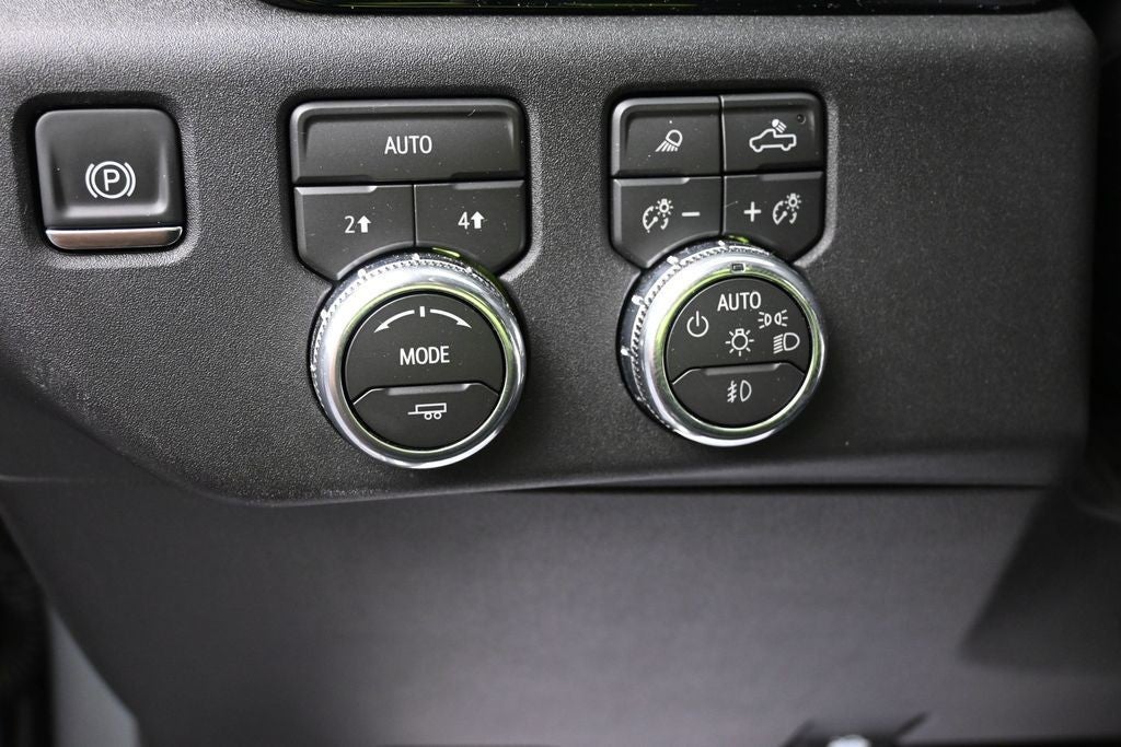 2026 GMC Sierra 1500 4WD Crew Cab 147" SLT