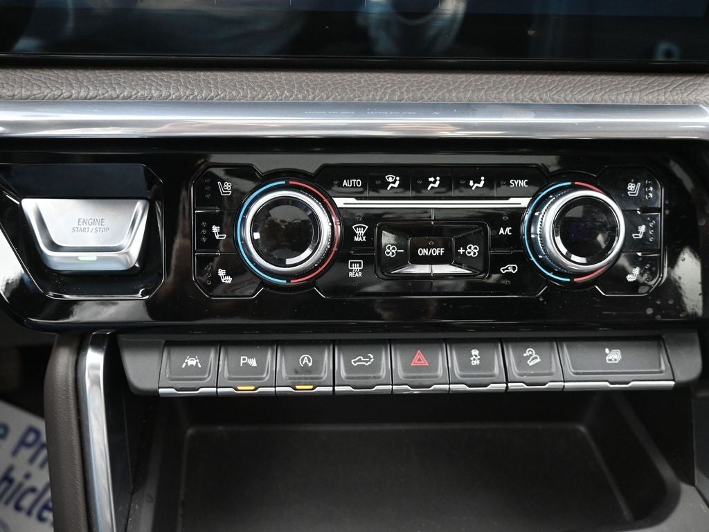 2023 GMC Sierra 1500 4WD Crew Cab 147" Denali