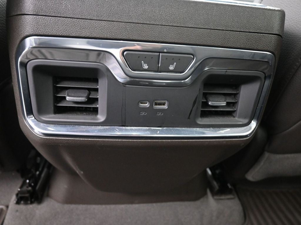 2023 GMC Sierra 1500 4WD Crew Cab 147" Denali