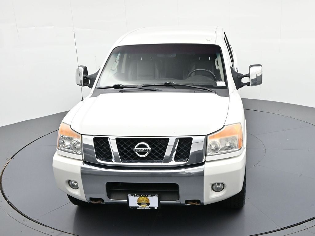 2012 Nissan Titan 4WD Crew Cab SWB SL