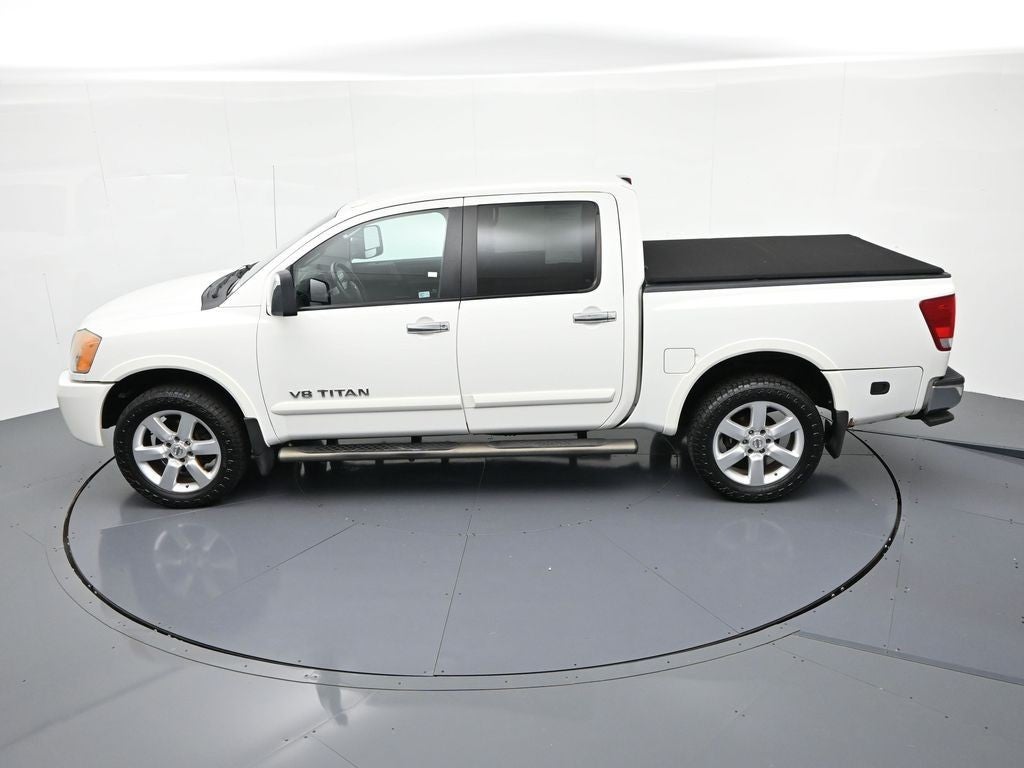 2012 Nissan Titan 4WD Crew Cab SWB SL