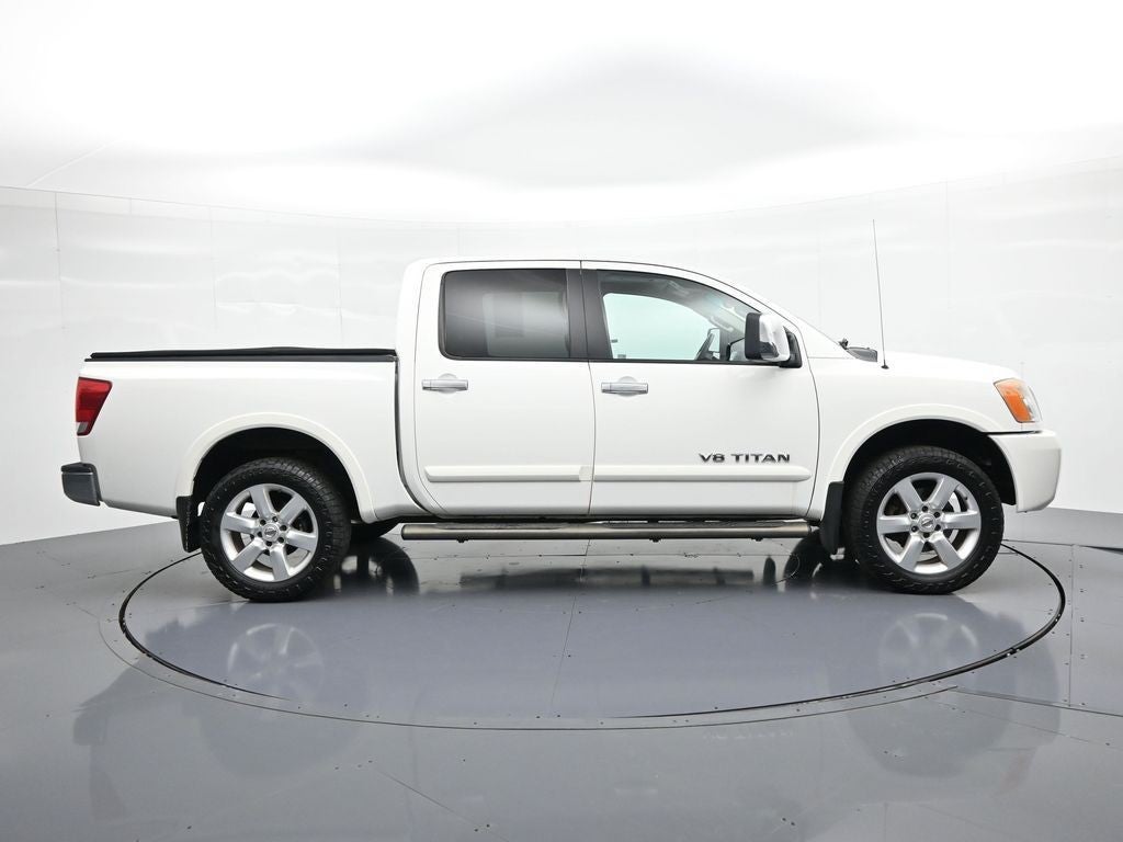2012 Nissan Titan 4WD Crew Cab SWB SL