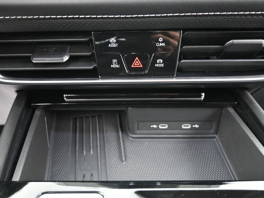 2025 Volkswagen Atlas 2.0T SE w/Technology FWD