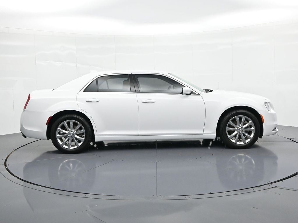 2022 Chrysler 300 Touring AWD