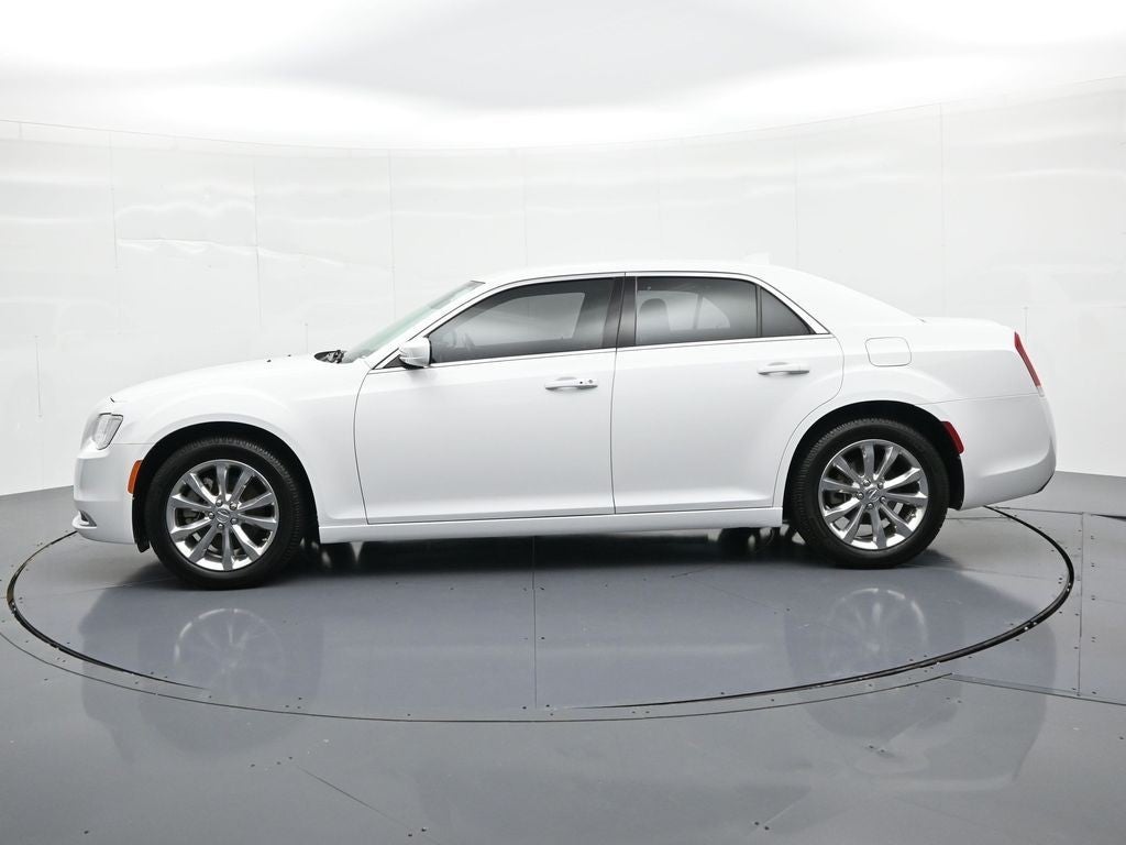 2022 Chrysler 300 Touring AWD