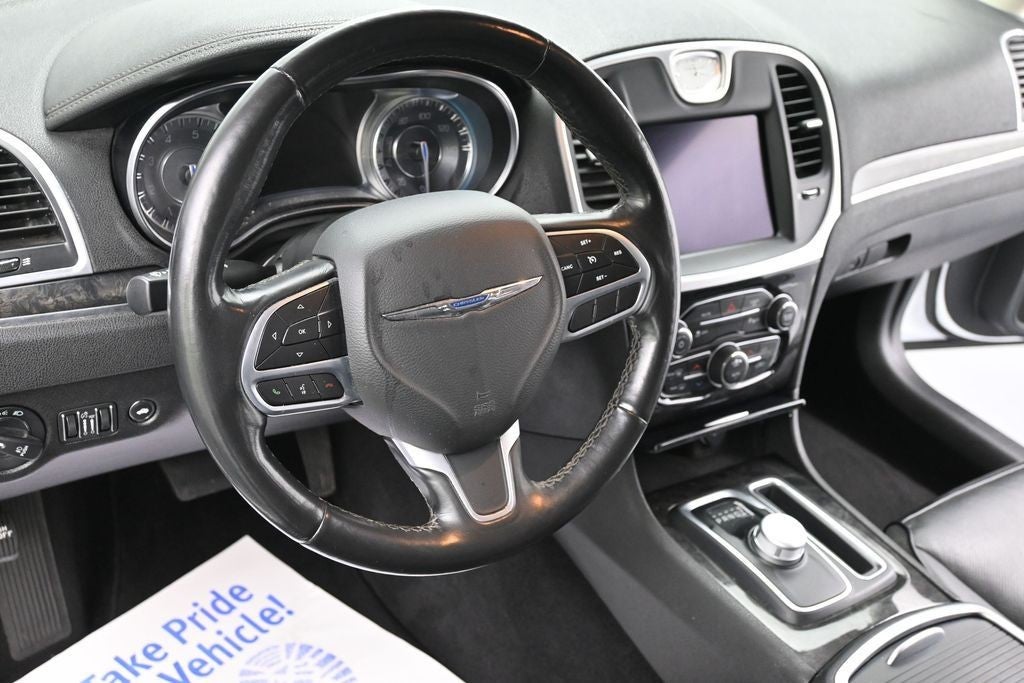 2022 Chrysler 300 Touring