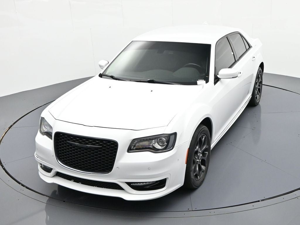 2022 Chrysler 300 Touring