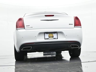 2022 Chrysler 300 Touring