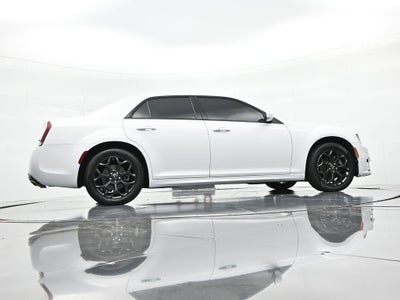 2022 Chrysler 300 Touring