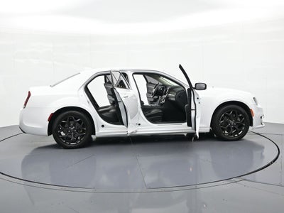 2022 Chrysler 300 Touring