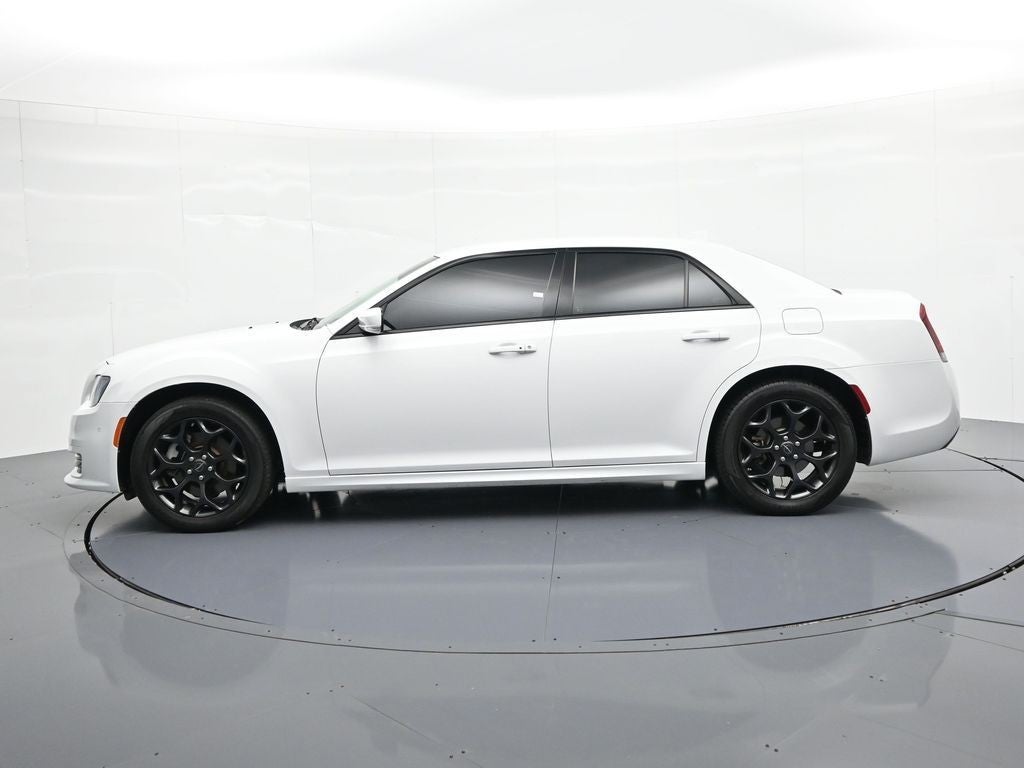 2022 Chrysler 300 Touring
