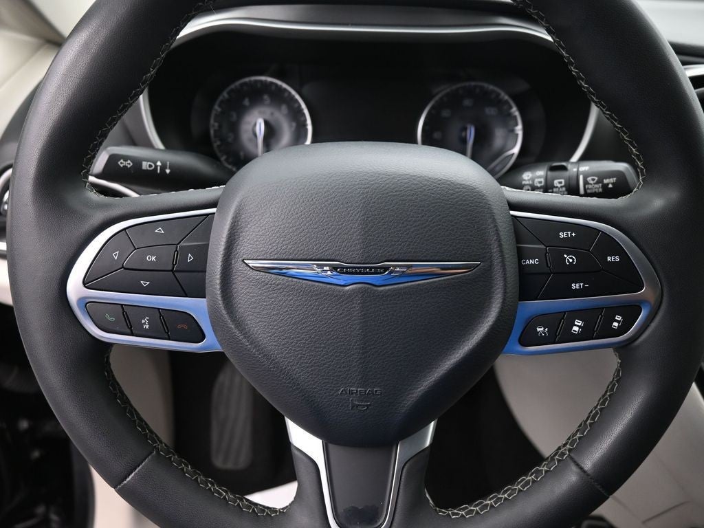 2023 Chrysler Pacifica Touring L FWD