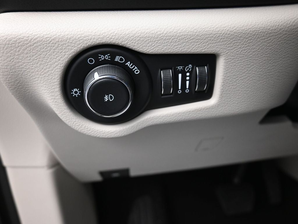 2023 Chrysler Pacifica Touring L FWD