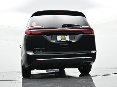 2023 Chrysler Pacifica Touring L FWD
