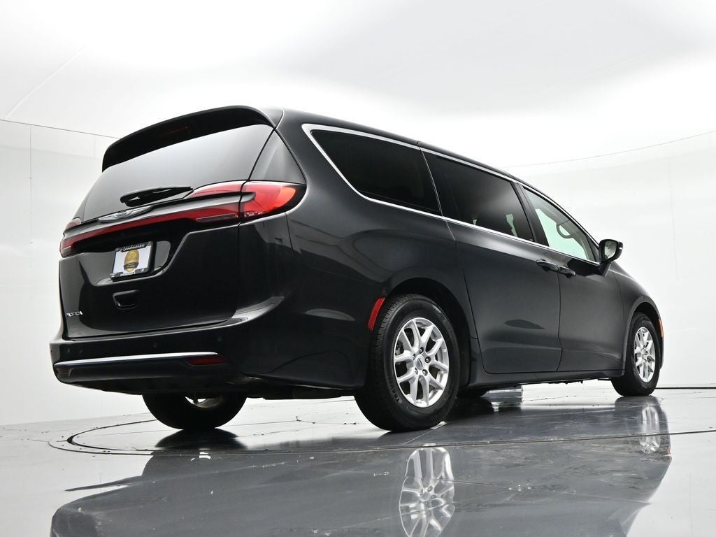 2023 Chrysler Pacifica Touring L FWD