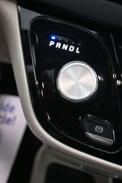 2023 Chrysler Pacifica Touring L FWD