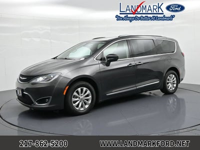 2018 Chrysler Pacifica Touring L FWD