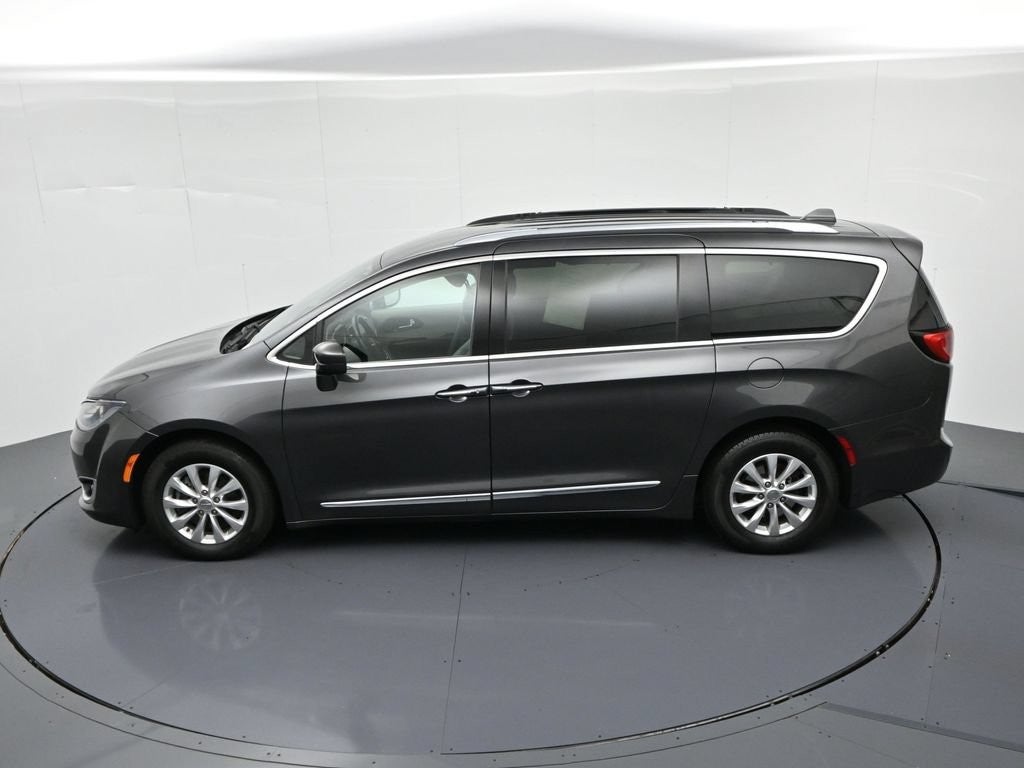 2018 Chrysler Pacifica Touring L FWD