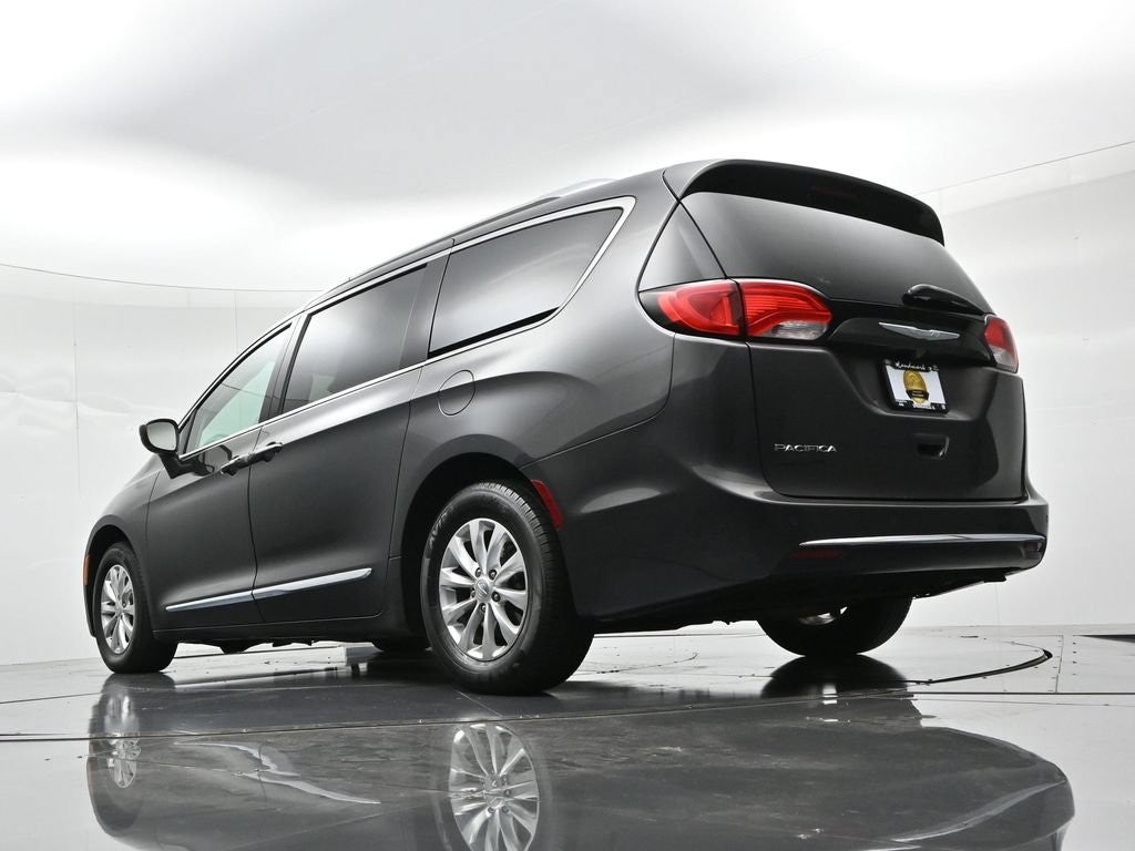 2018 Chrysler Pacifica Touring L FWD