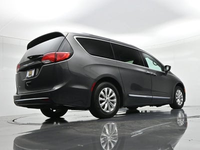 2018 Chrysler Pacifica Touring L FWD
