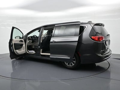 2018 Chrysler Pacifica Touring L FWD