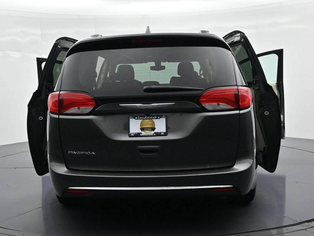 2018 Chrysler Pacifica Touring L FWD