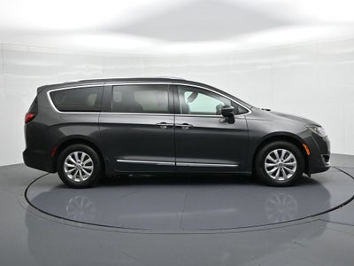 2018 Chrysler Pacifica Touring L FWD