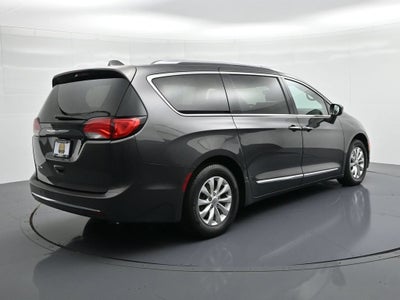 2018 Chrysler Pacifica Touring L FWD