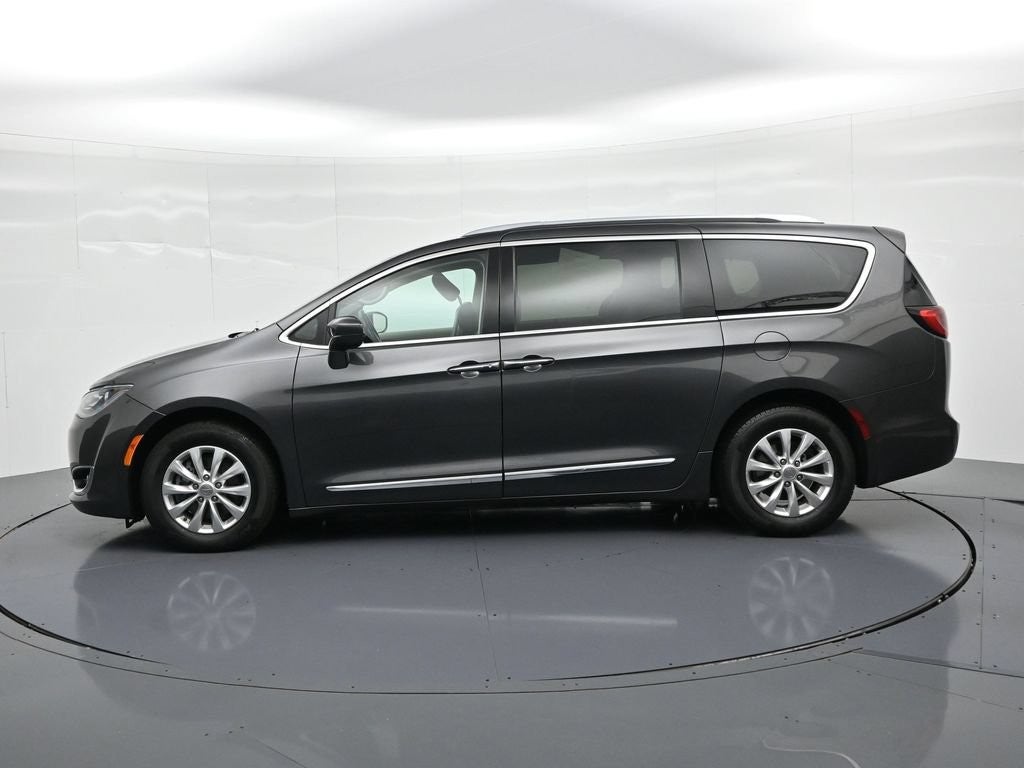 2018 Chrysler Pacifica Touring L FWD