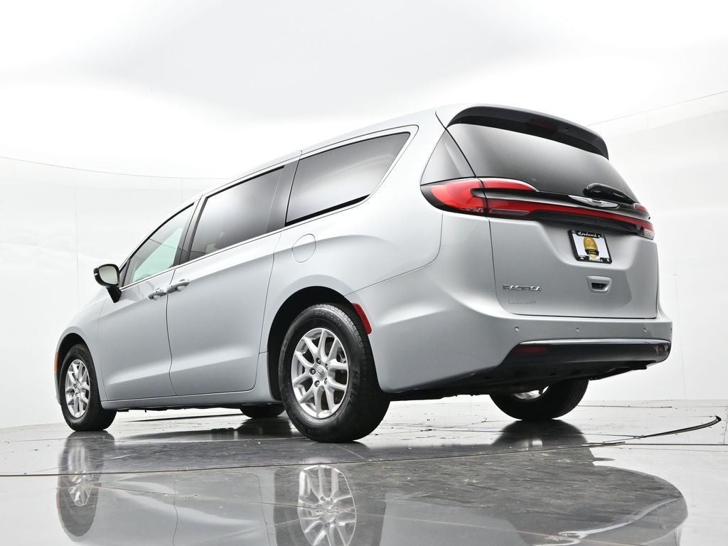 2024 Chrysler Pacifica Touring L FWD