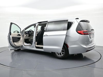 2024 Chrysler Pacifica Touring L FWD