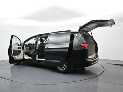 2024 Chrysler Pacifica Touring L FWD