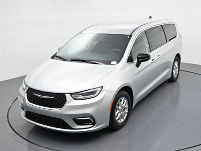 2024 Chrysler Pacifica Touring L FWD