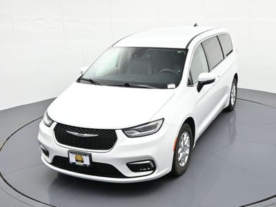 2023 Chrysler Pacifica Touring L FWD