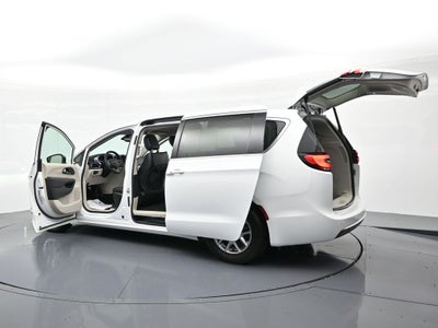 2023 Chrysler Pacifica Touring L FWD