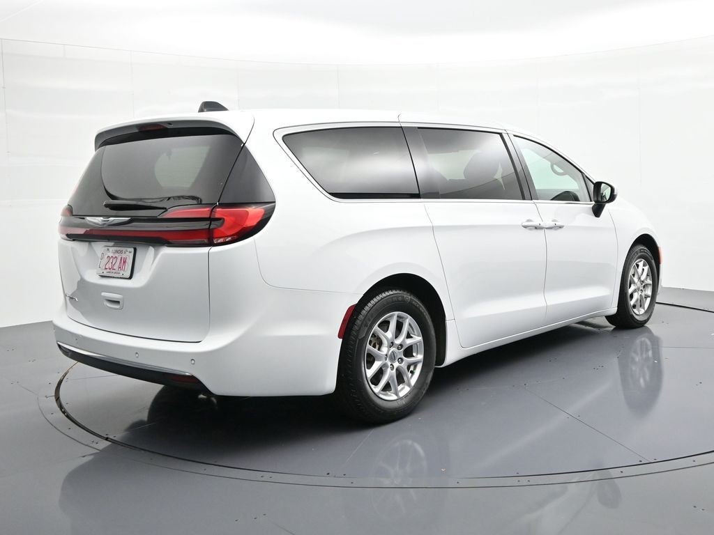 2023 Chrysler Pacifica Touring L FWD