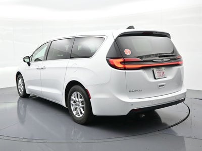 2023 Chrysler Pacifica Touring L FWD