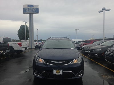 2017 Chrysler Pacifica Touring L