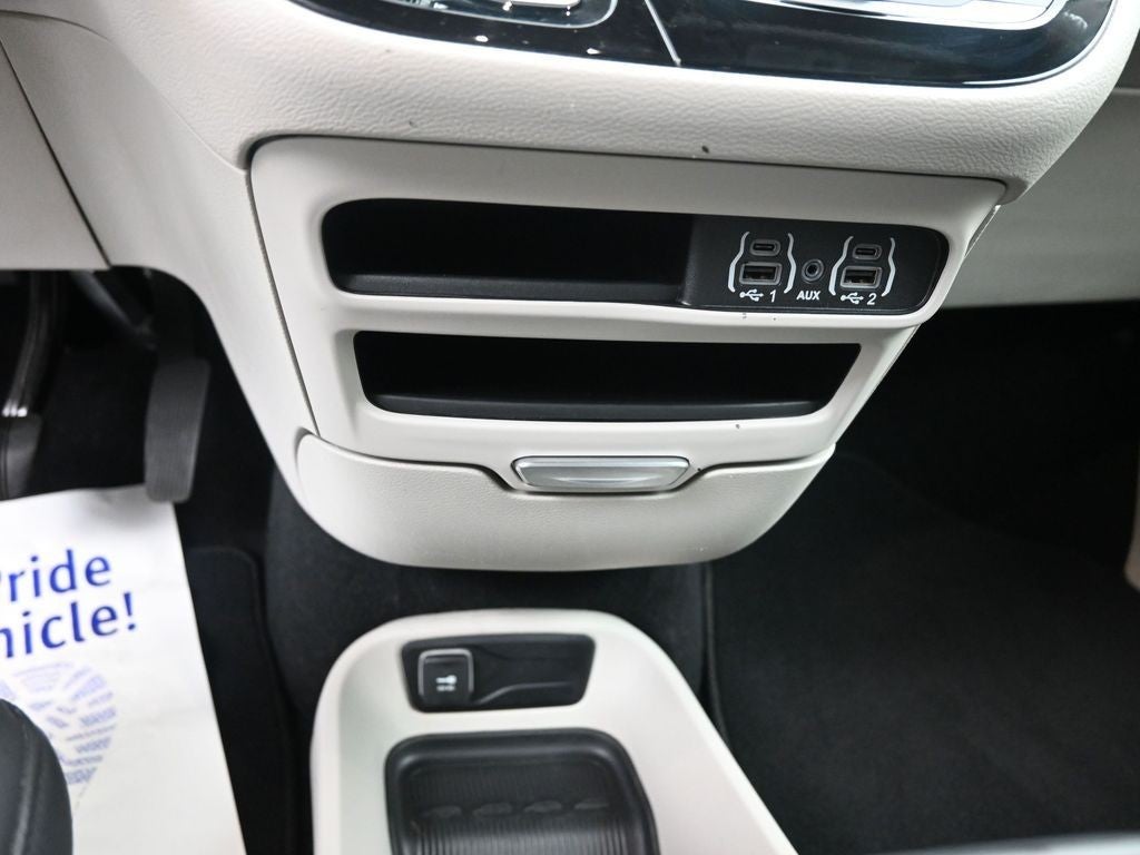 2024 Chrysler Pacifica Touring L FWD