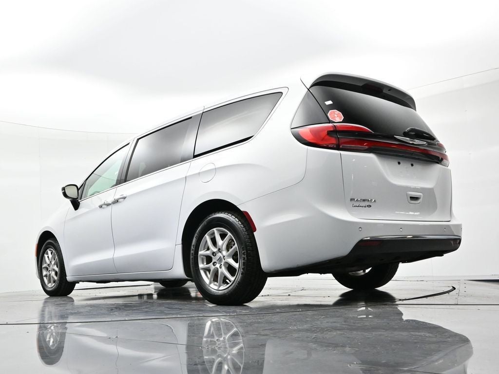 2024 Chrysler Pacifica Touring L FWD