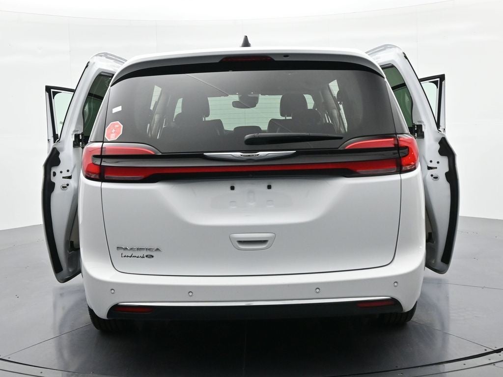 2024 Chrysler Pacifica Touring L FWD