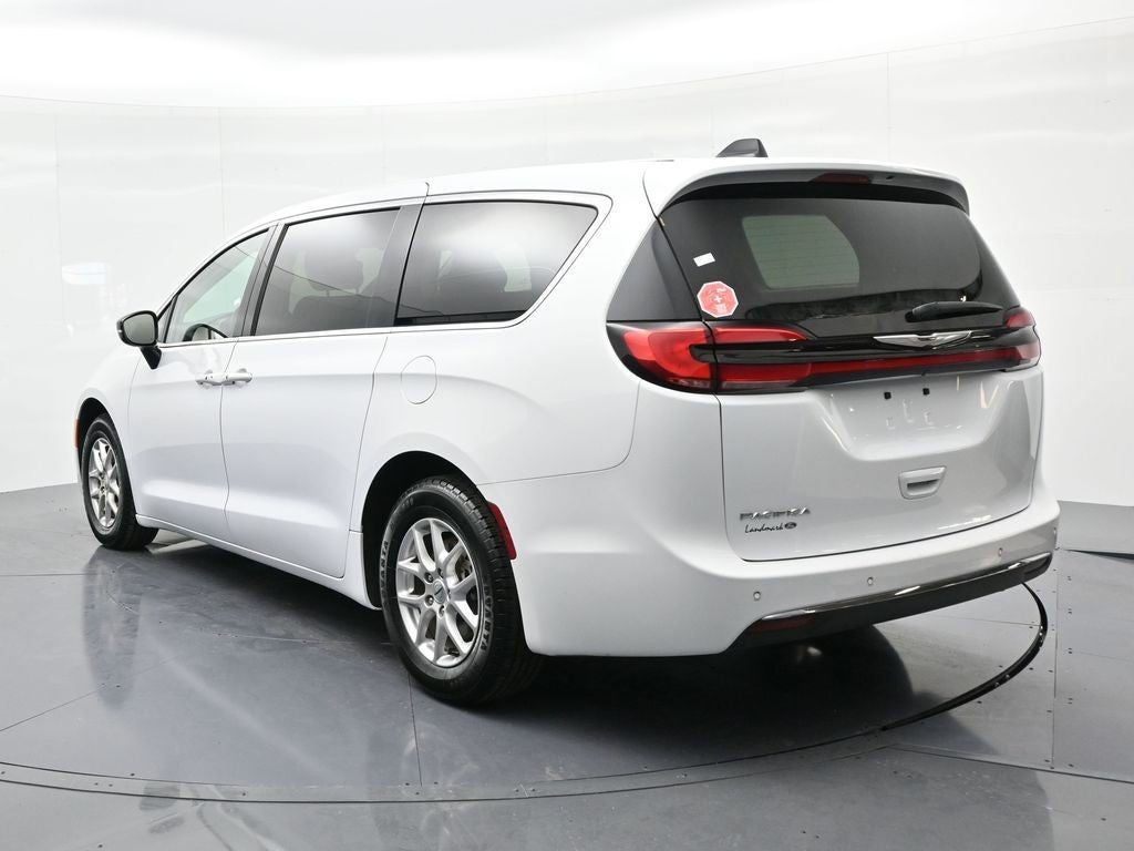 2024 Chrysler Pacifica Touring L FWD