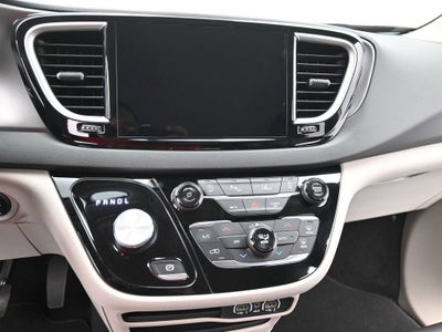 2024 Chrysler Pacifica Touring L FWD