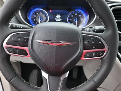 2024 Chrysler Pacifica Touring L FWD